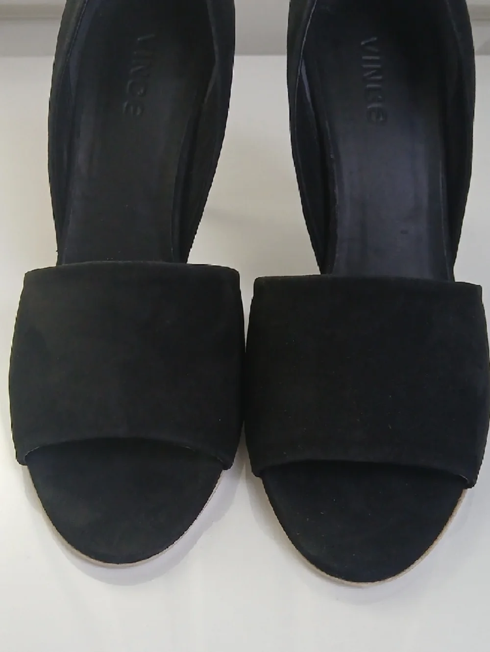 Vince Saffron Black Nubuck‎ Suede Sexy Versatile Peep-Toe d'Orsay Heels Size 8